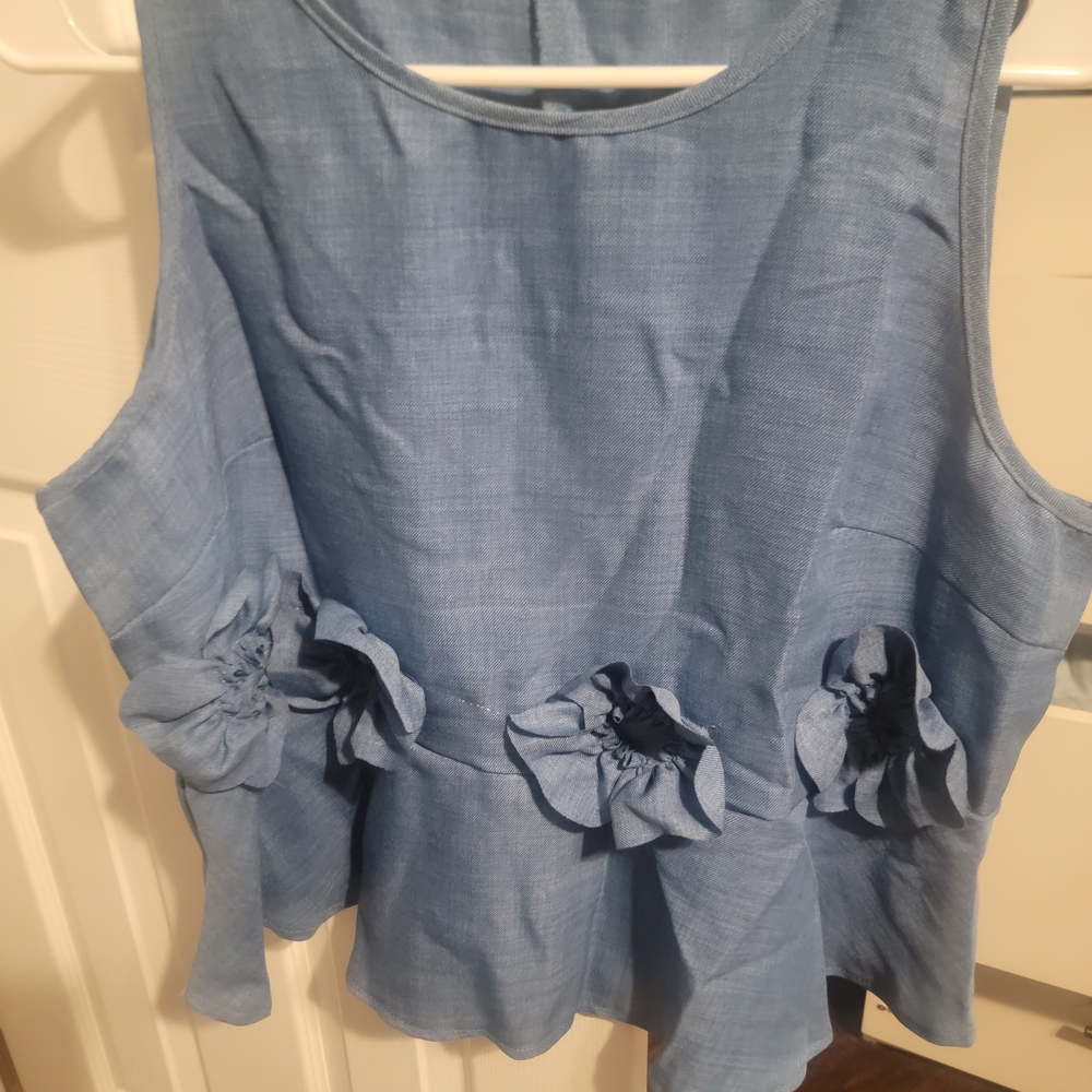SHEIN Light Blue Floral Peplum Tank Top